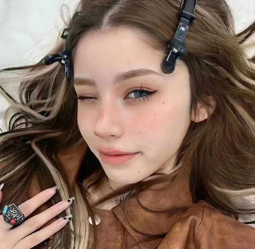地球脸红了